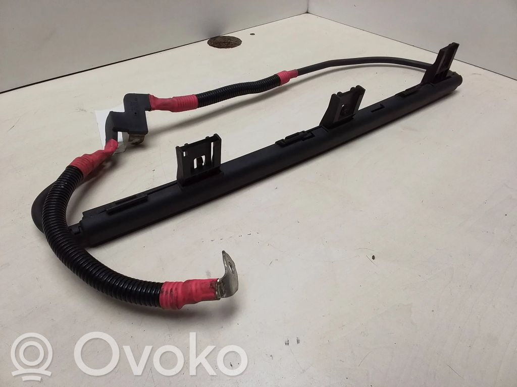 BMW X1 E84 Wires (generator/alternator) 