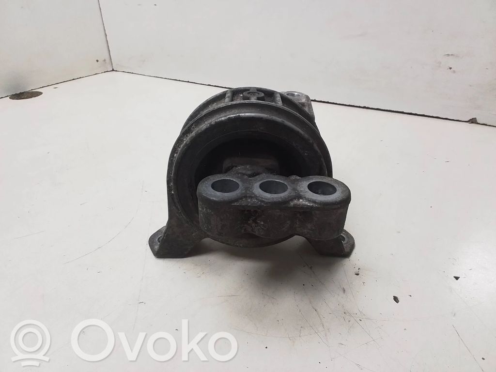 Opel Zafira A Engine mount bracket 