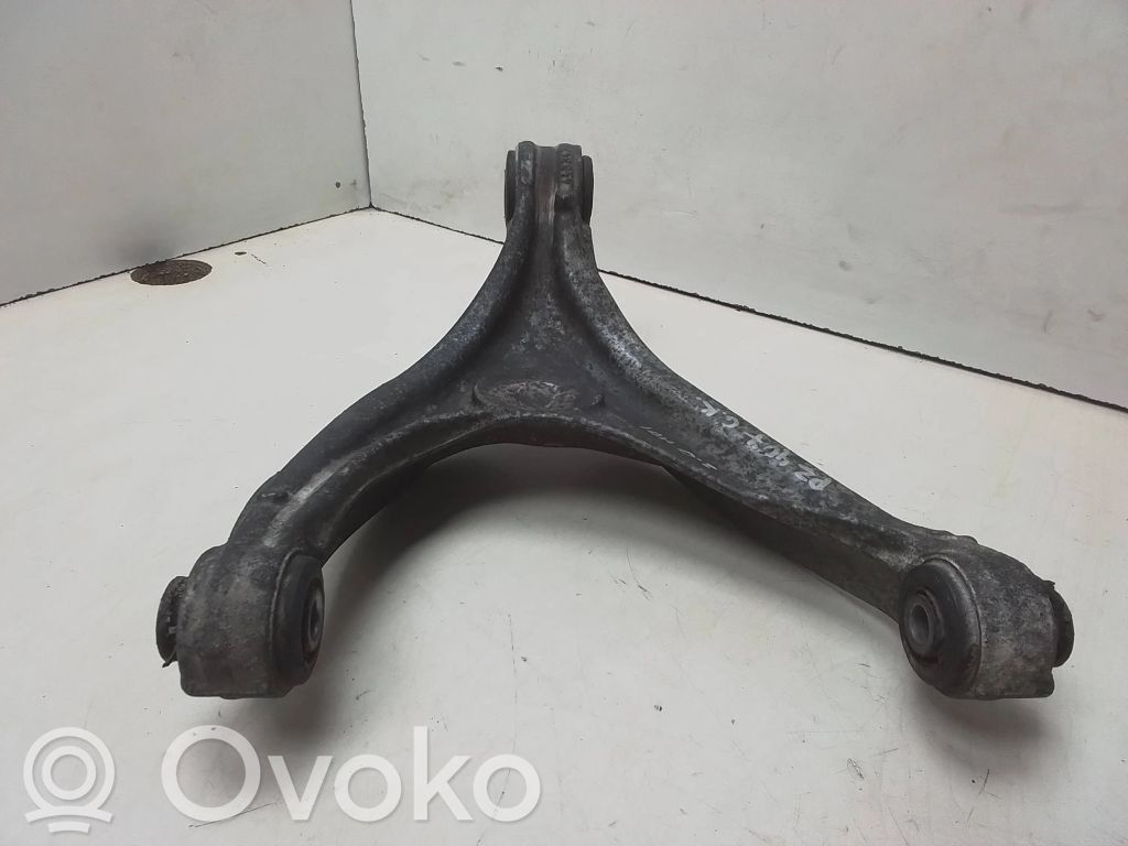 Peugeot 407 Plaukti un sviras 