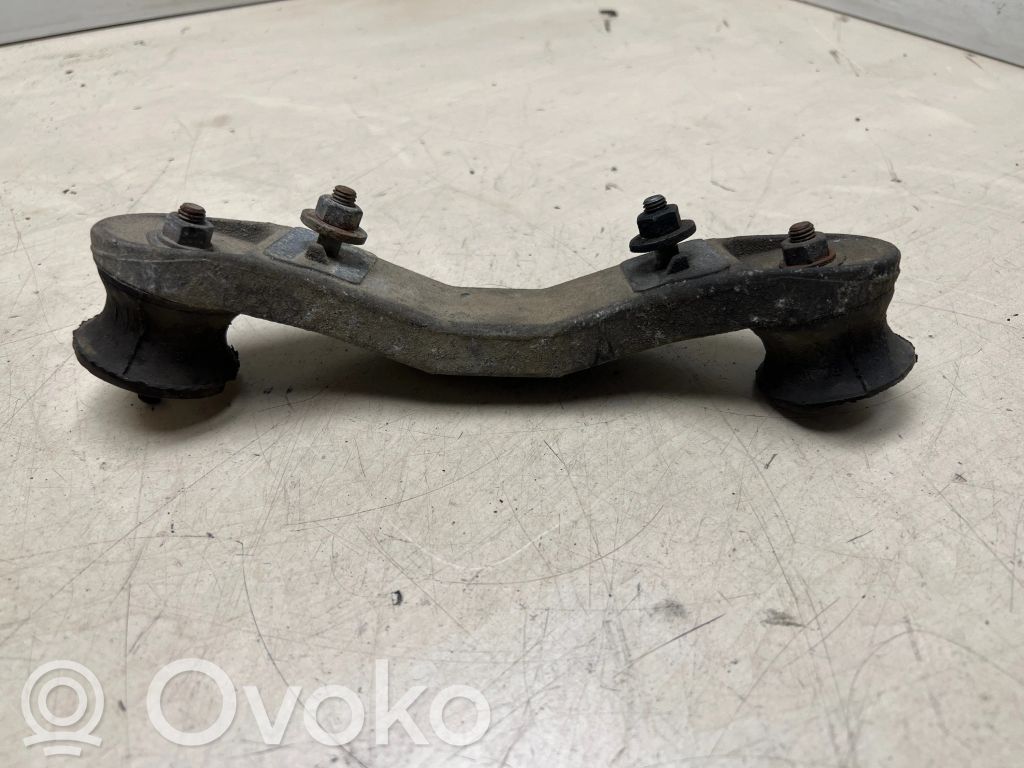 BMW 5 E39 Soporte de montaje de la caja de cambios 