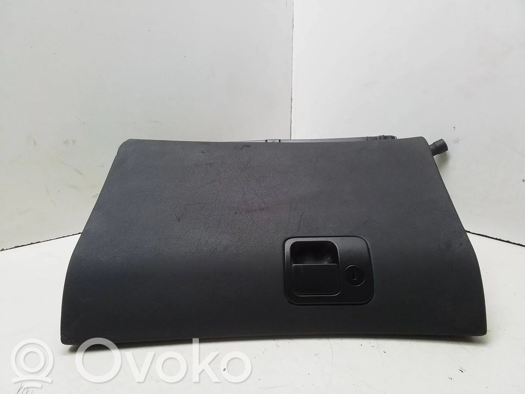 Glove box   4600763