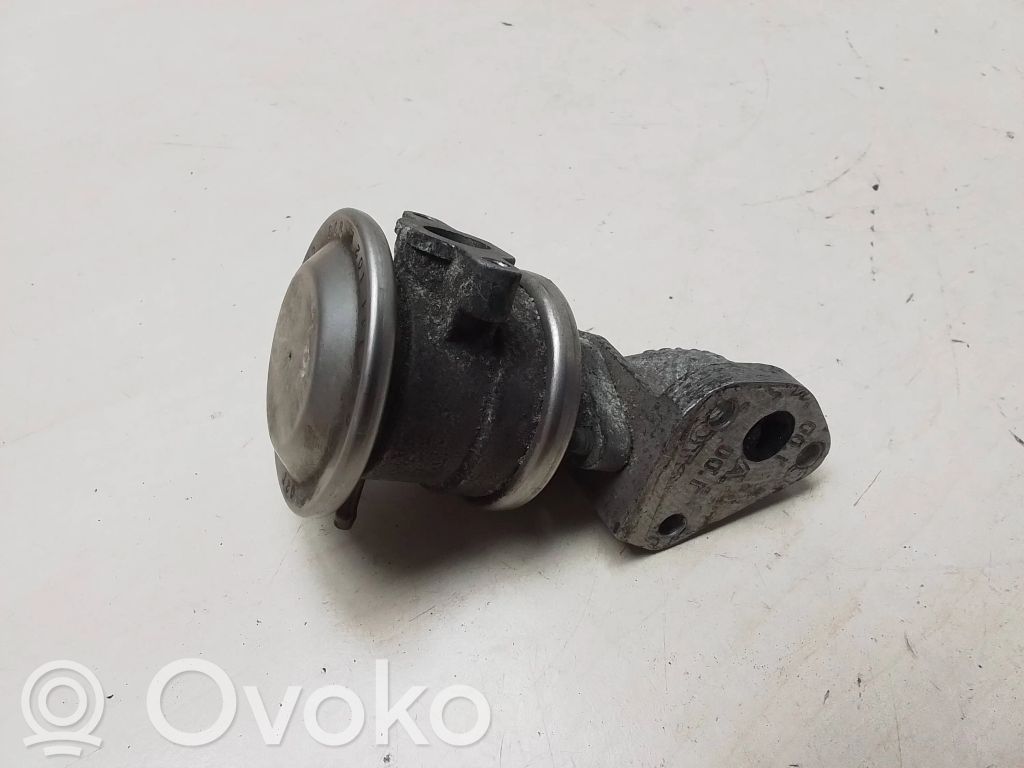 Volkswagen PASSAT B5.5 Válvula EGR 