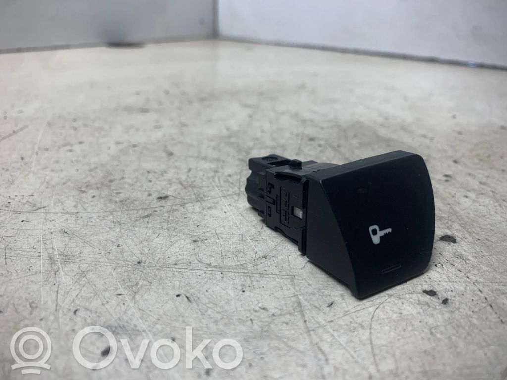 Central locking switch button   9636668477,231417,5090