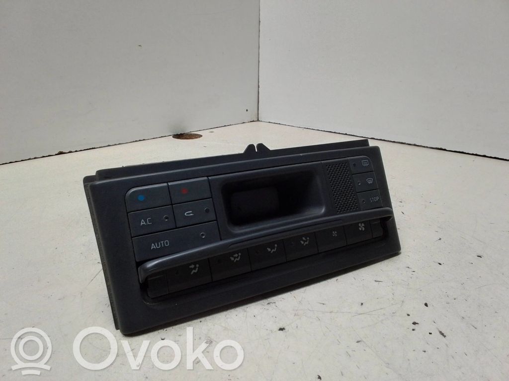 Renault Laguna I Climate control unit 
