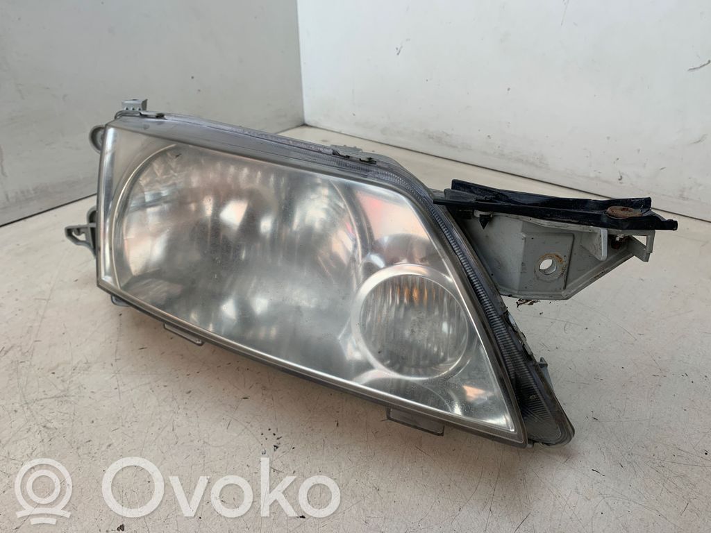 Mazda Premacy Priekinis žibintas 
