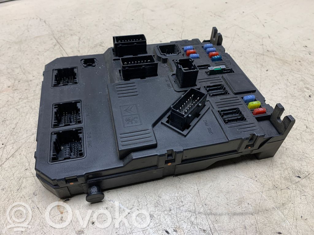 Citroen Xsara Picasso Fuse module 
