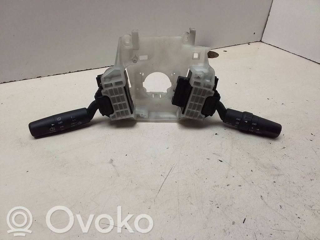Mazda 3 I Wiper turn signal indicator stalk/switch 