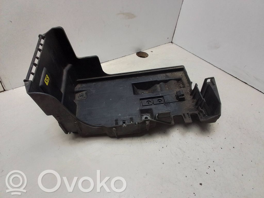 Opel Signum Akumuliatoriaus tvirtinimo padas 