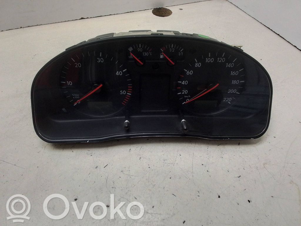 Volkswagen PASSAT B5 Nopeusmittari (mittaristo) 