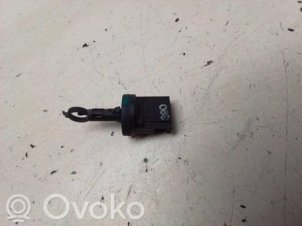 Interior temperature sensor   701907543