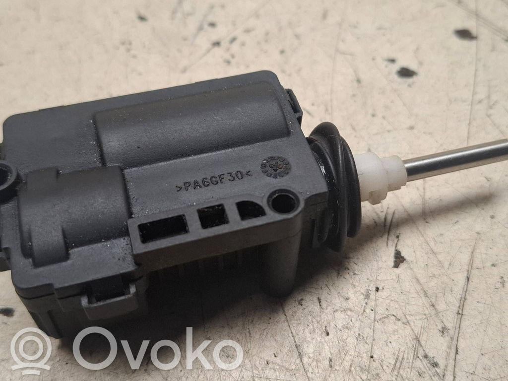 Opel Astra H Fuel tank cap lock motor 
