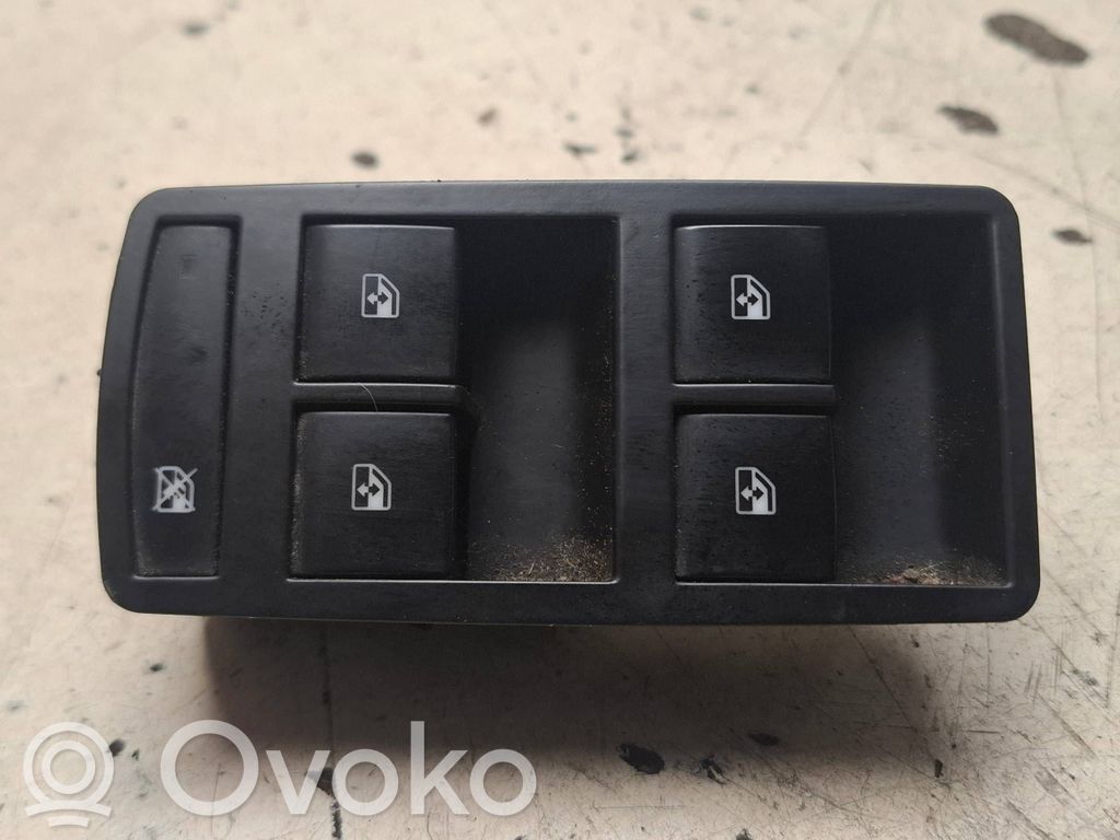 Opel Insignia A Electric window control switch 