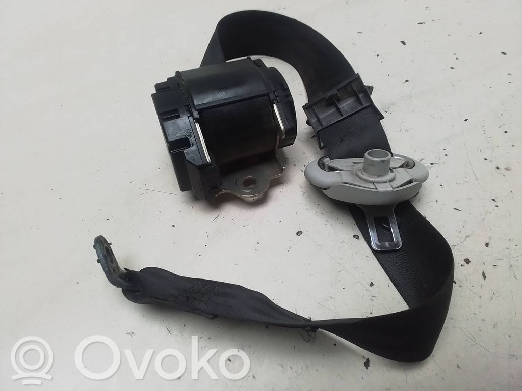 Volkswagen Golf IV Rear seatbelt 