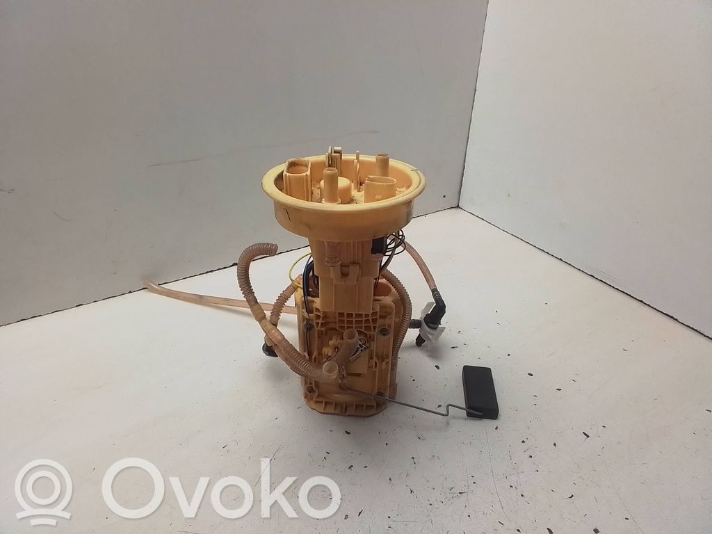 Audi A4 S4 B6 8E 8H Bomba interna de combustible 