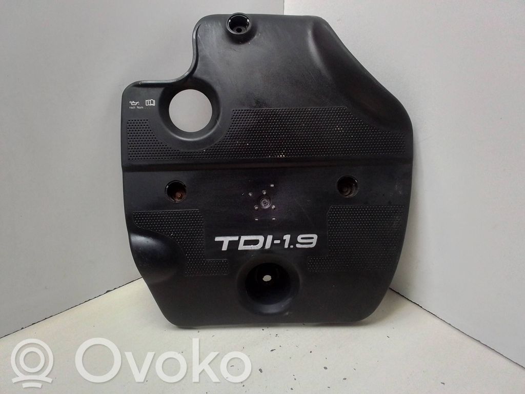 Volkswagen Golf IV Capac protecție motor 