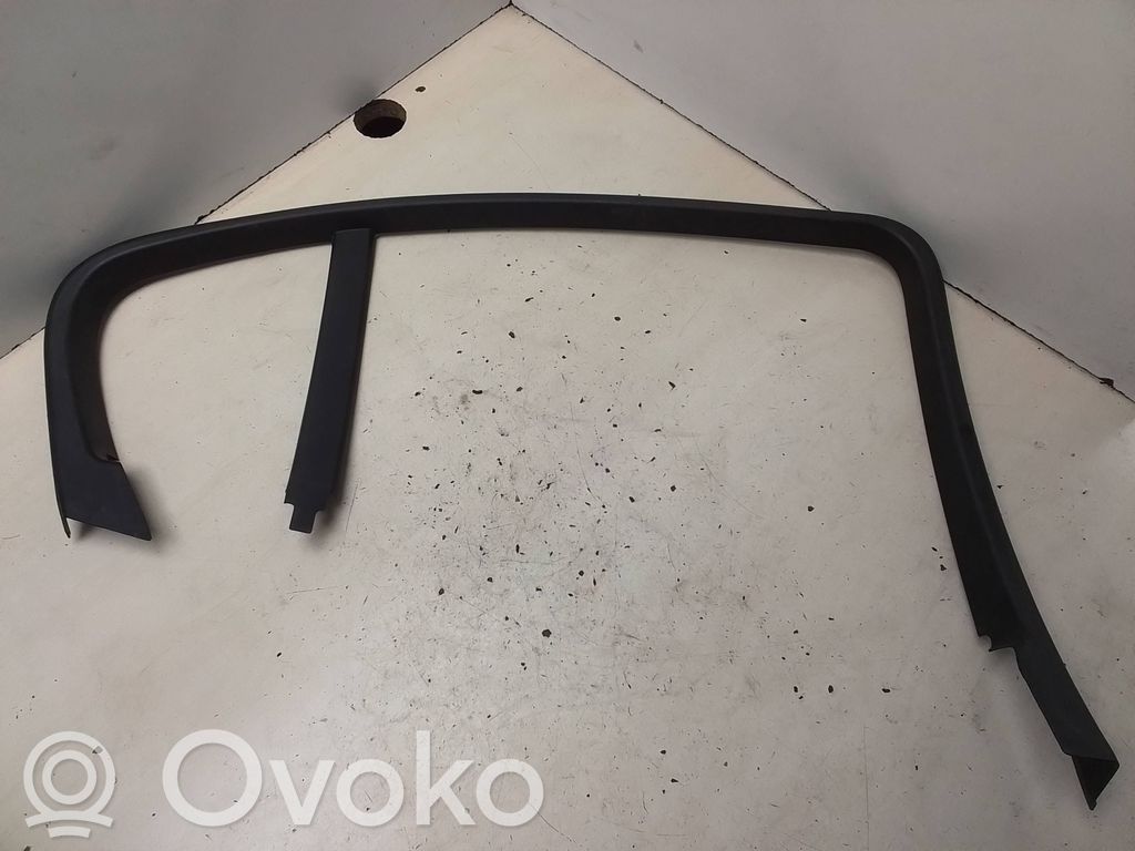BMW 3 E90 E91 Takaoven lasin muotolista 