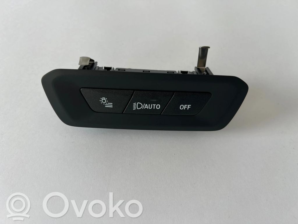 Light switch   5A40379,30283379