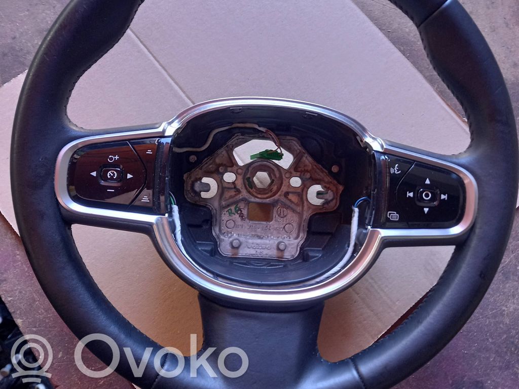 Volvo S90, V90 Ohjauspyörä 