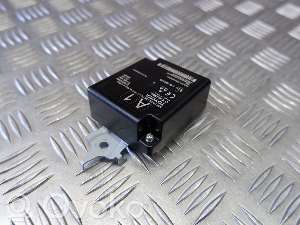 Door central lock control unit/module   897B002060,897B002060
