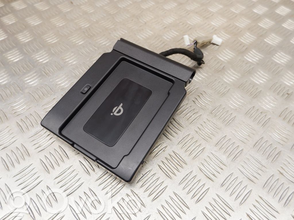 Lexus NX Wireless charging module 