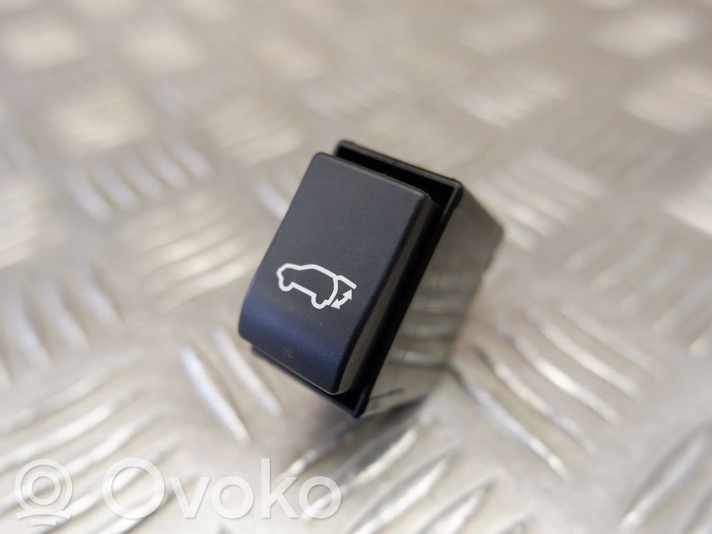 Lexus RX III Tailgate opening switch 