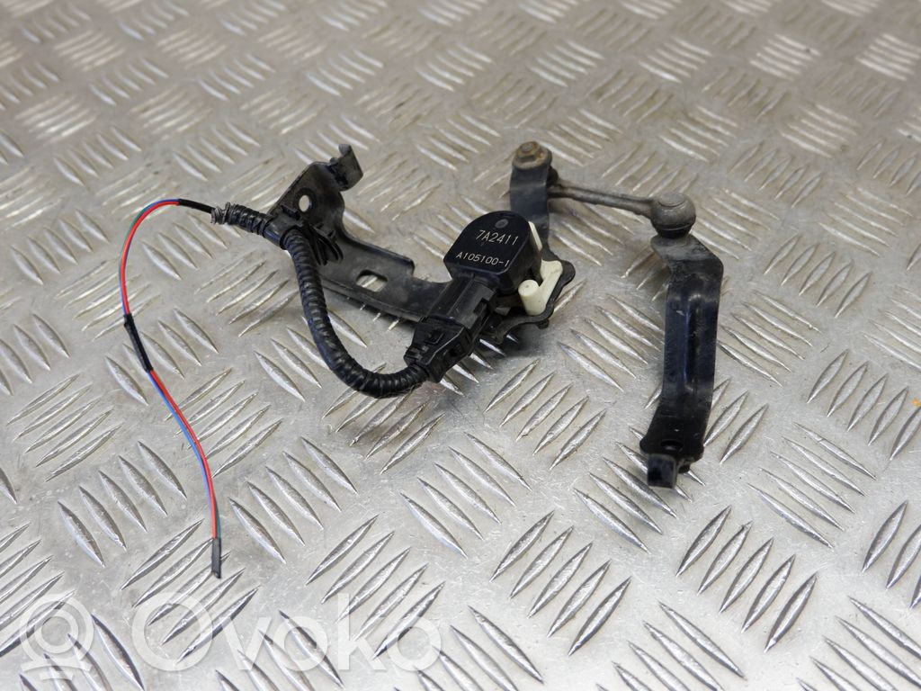 Toyota Prius (XW50) Rear air suspension level height sensor 