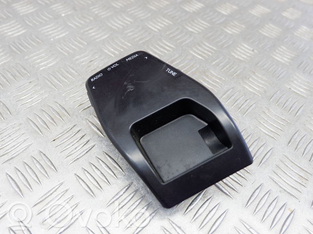 Multifunctional control switch/knob   8617076020