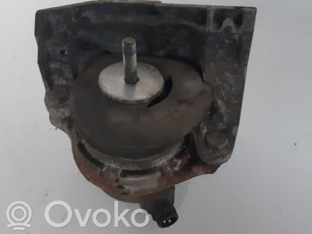 Audi A6 S6 C4 4A Engine mount bracket 
