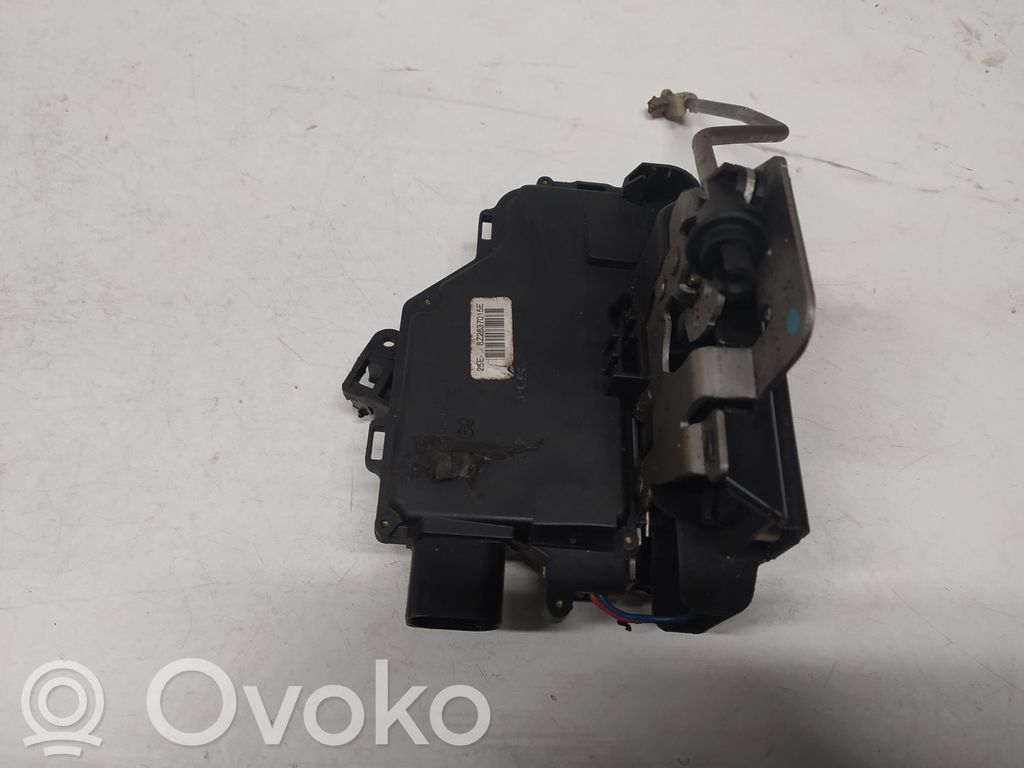 Audi A2 Priekšpusē slēdzene 