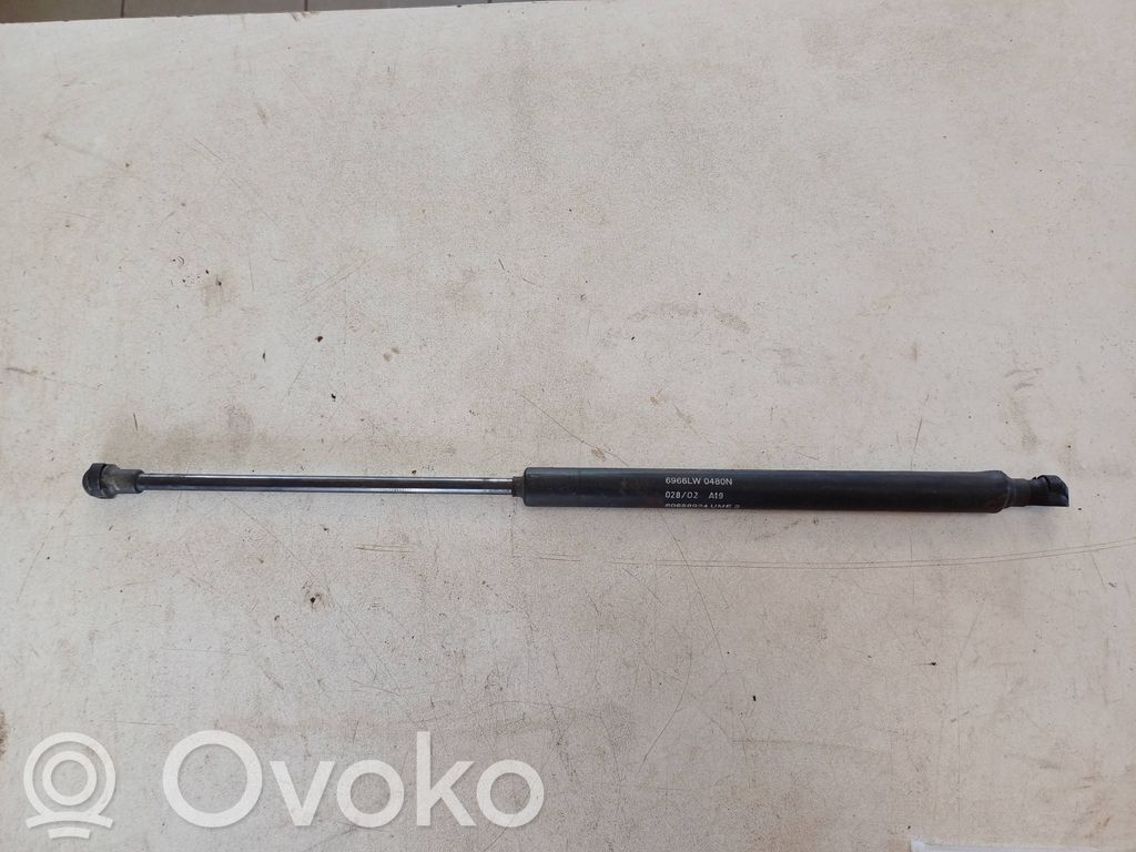 Alfa Romeo 166 Siłownik maski przedniej 