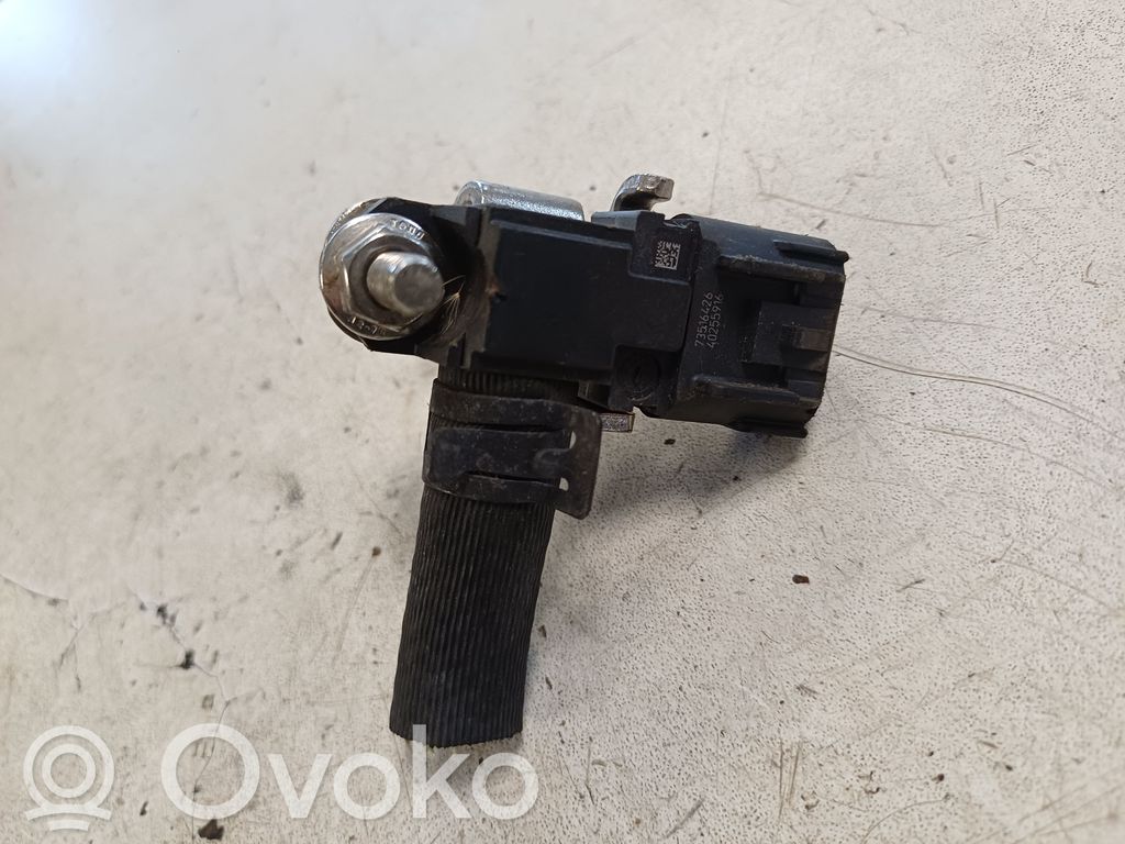 Sensor de presión del escape   FL5A9G824AA