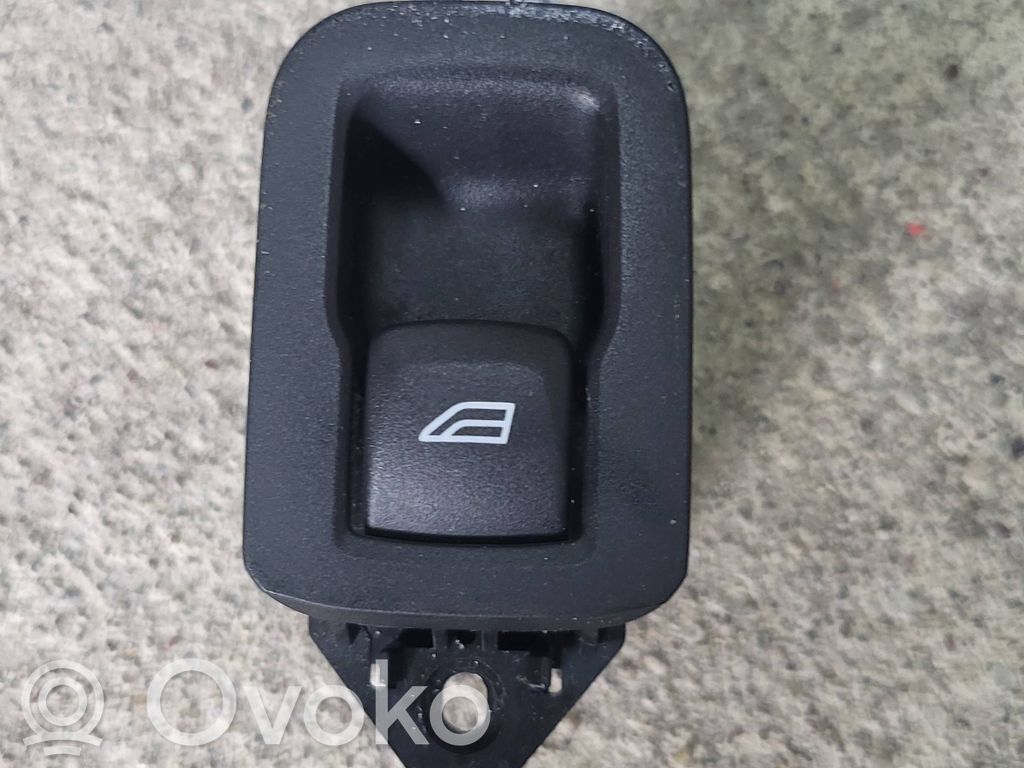 Volvo XC60 Przyciski szyb 