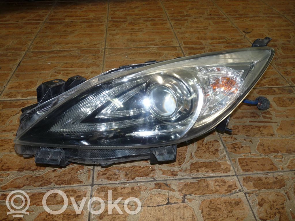 Mazda 3 II Phare frontale 