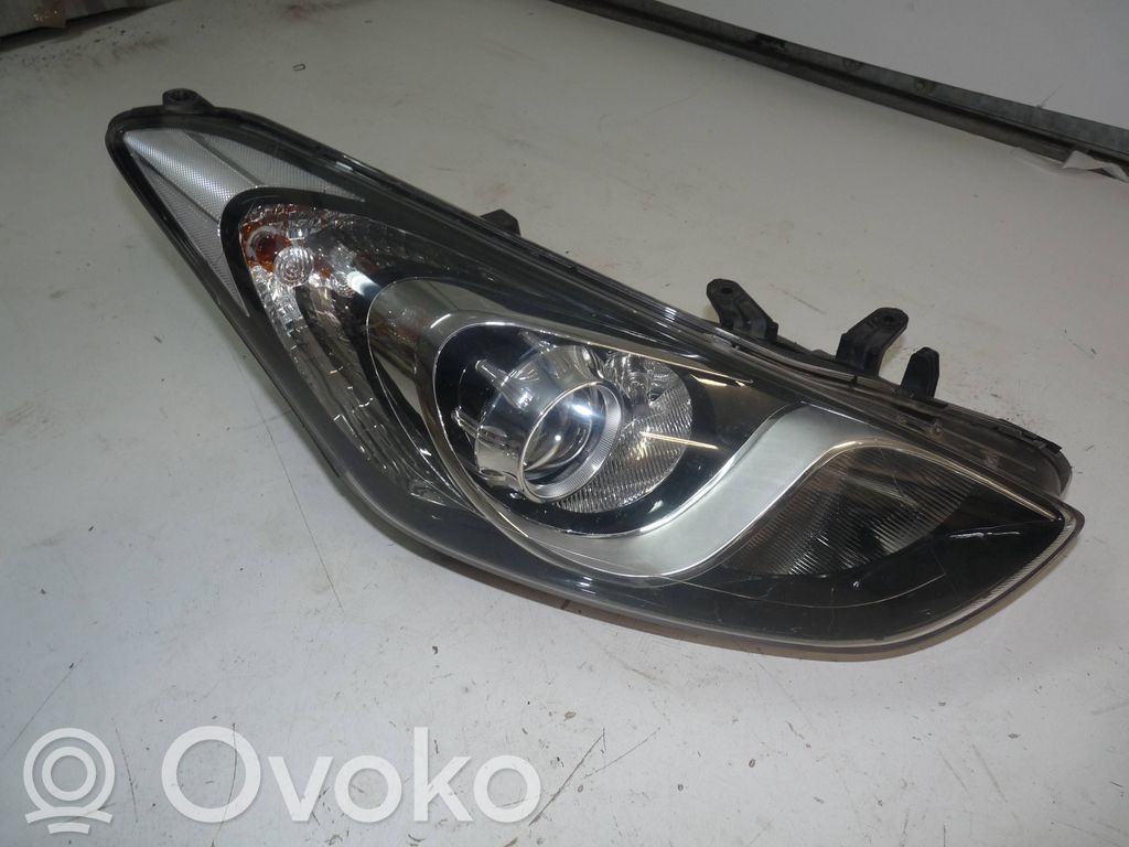 Hyundai i30 Scheinwerfer 