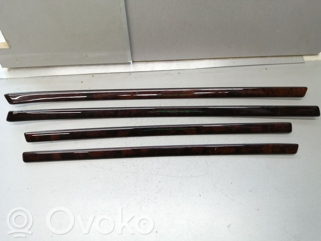 Audi A8 S8 D2 4D Priekinė apdailos juosta 