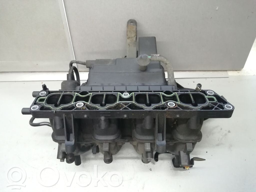 Opel Astra H Kolektor ssący 