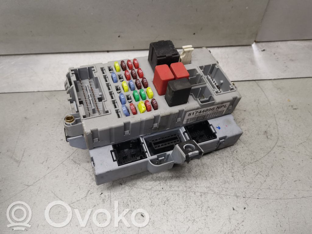 Fiat Punto (188) Fuse module 