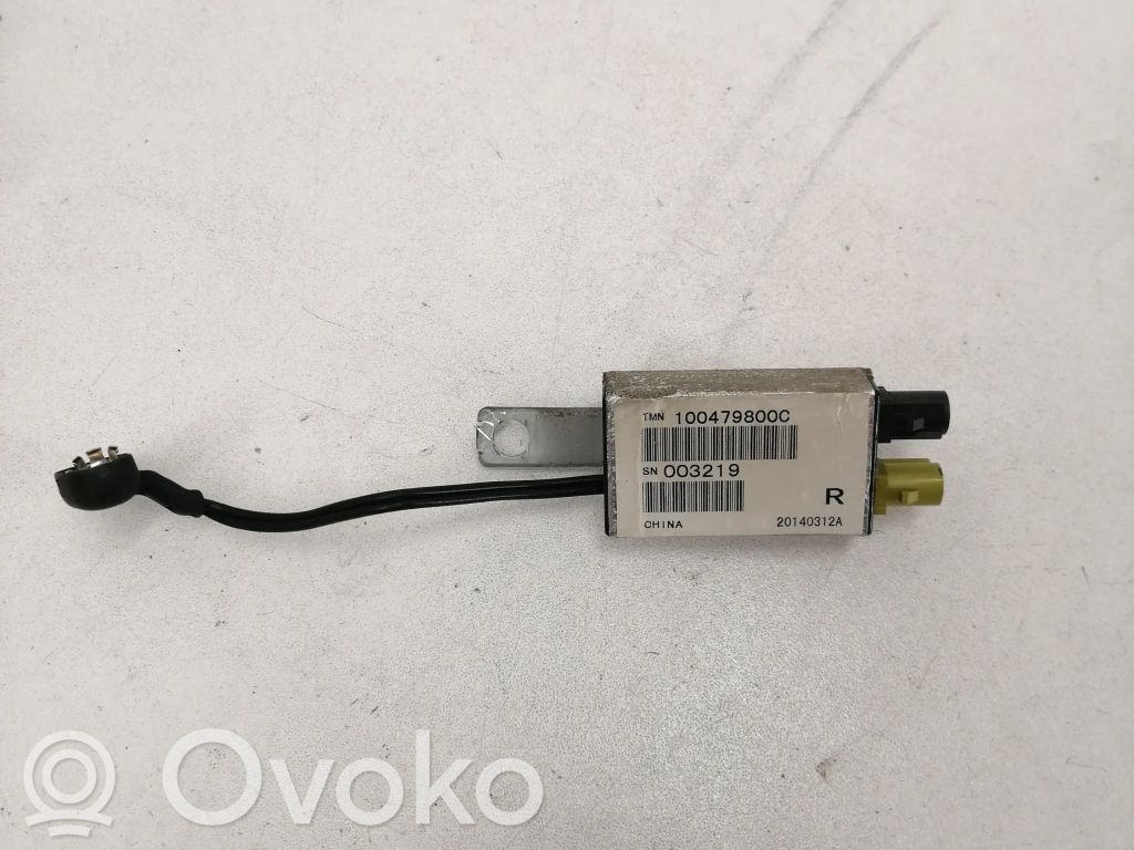 Tesla Model S Antenos stiprintuvas 