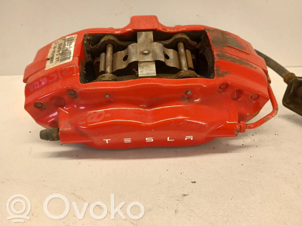 Tesla Model S Takajarrusatula 