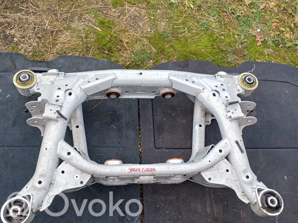 Jaguar I-Pace Galinis traversas 