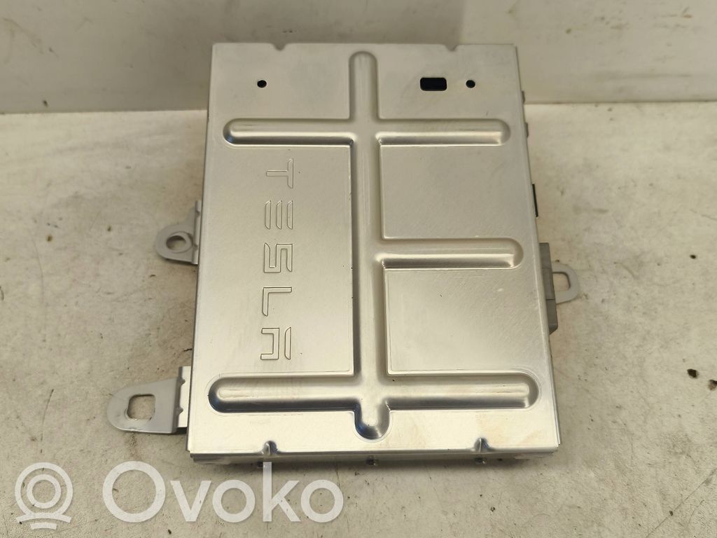 Tesla Model Y Garso stiprintuvas 