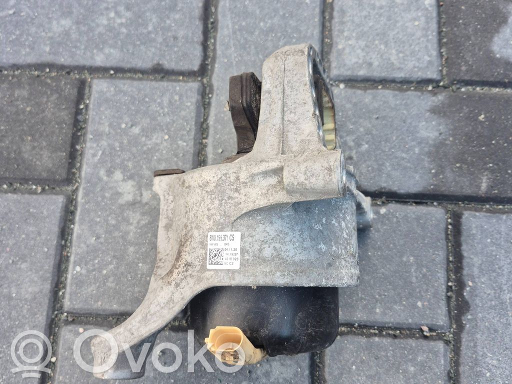 Audi A4 S4 B9 8W Engine mount bracket 