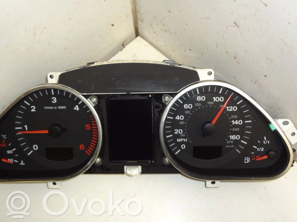 Audi Q7 4L Nopeusmittari (mittaristo) 