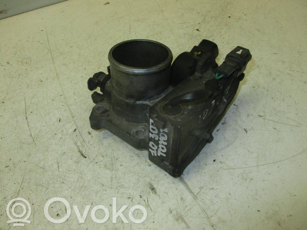 Toyota Corolla Verso E121 Droseļvārsts 
