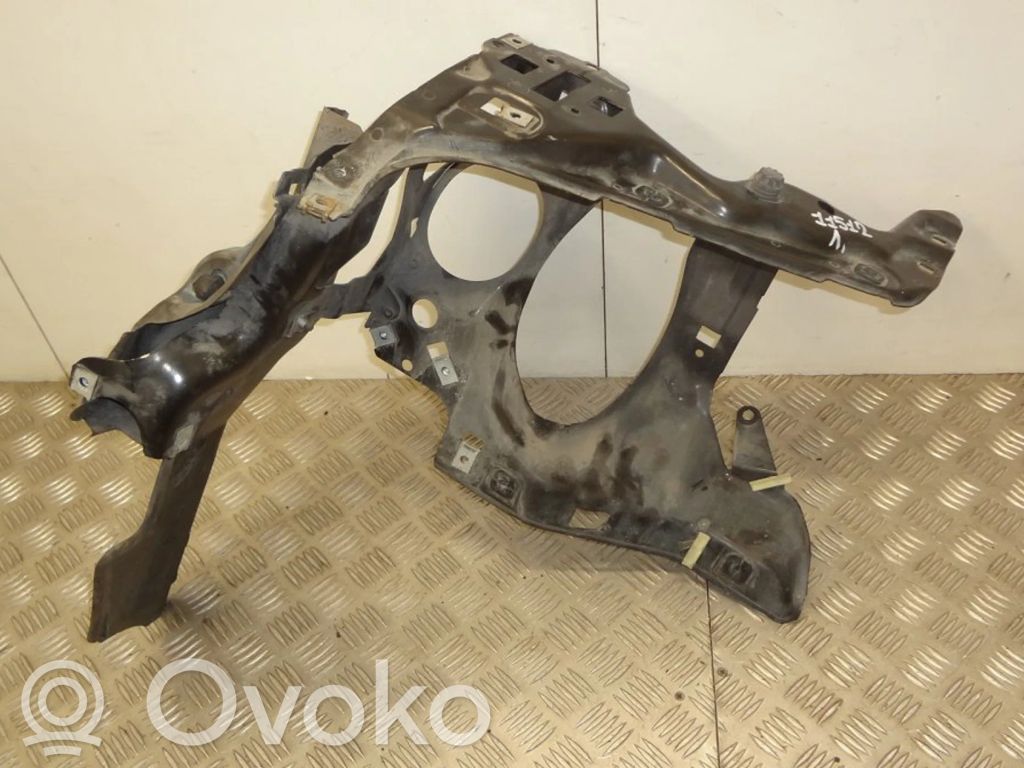 BMW 7 E65 E66 Ajovalon kannake 