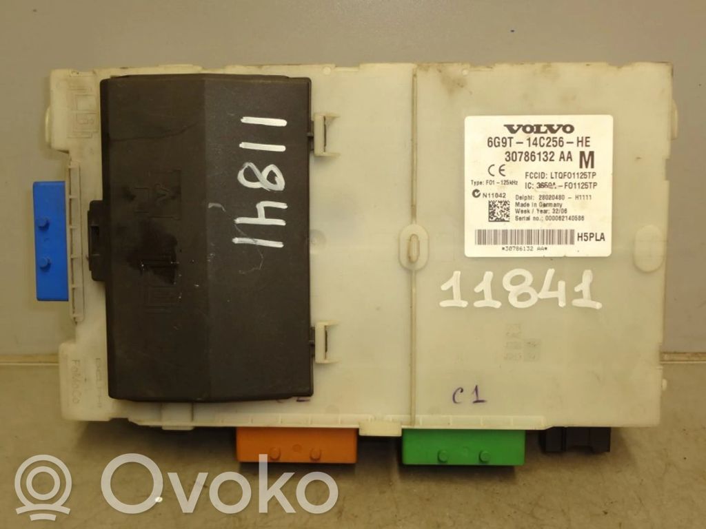 Volvo S80 Boîte à fusibles 