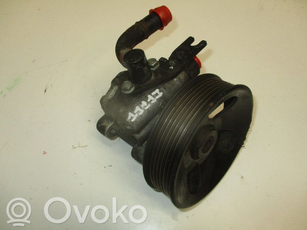 KIA Sorento Ohjaustehostimen pumppu 