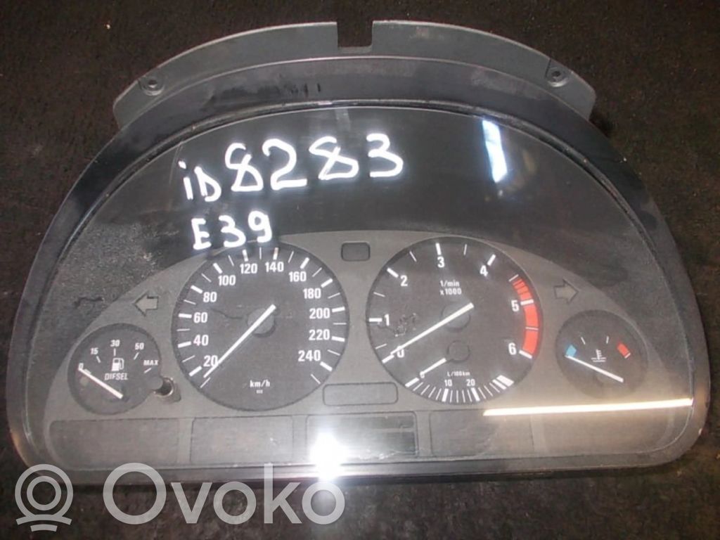 BMW 5 E39 Spidometras (prietaisų skydelis) 