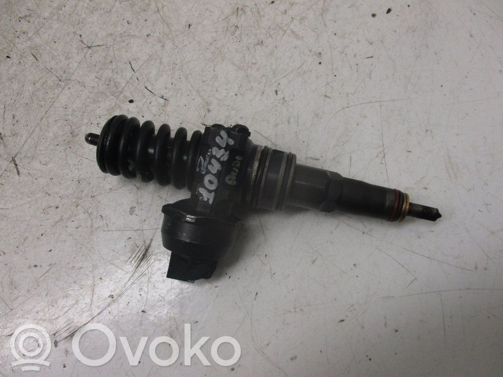 Audi A4 S4 B6 8E 8H Inyector de combustible 