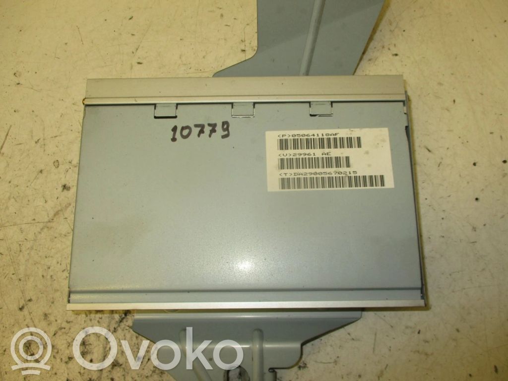 Jeep Grand Cherokee (WK) Garso stiprintuvas 
